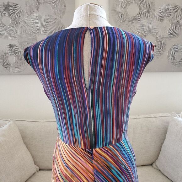 ✨ BCBG ✨ 100% Silk Cowl Neck Striped Asymmetrical Hem Dress - [Size 4] - Picture 6 of 12